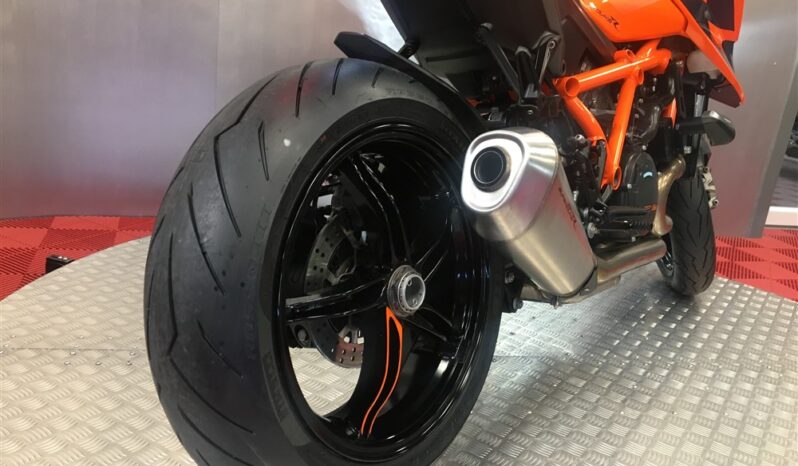 2023 KTM 1290 SUPERDUKE R full