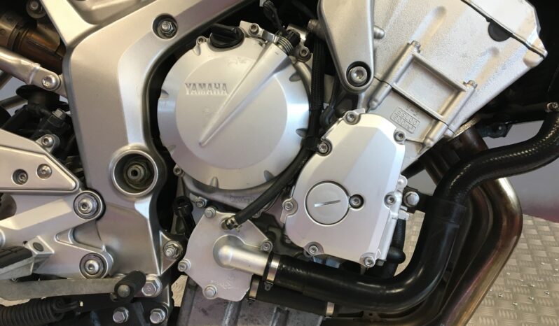 2006 Yamaha FZ6 FAZER full