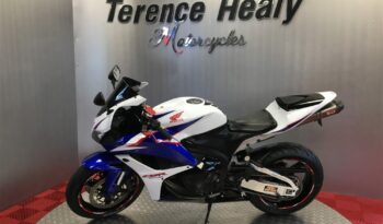 2011 Honda CBR 600 RR Model full