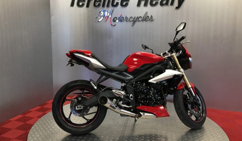 2016 Triumph Street Triple 675 full