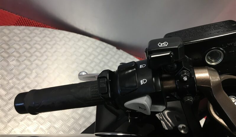 2016 Honda VFR 800 full