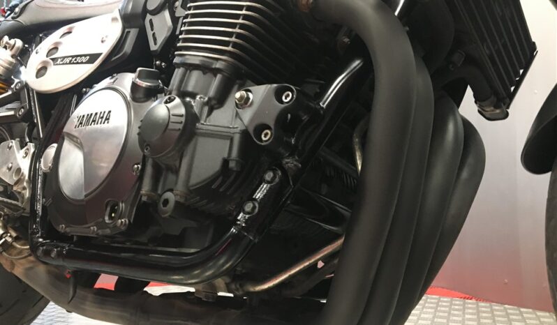 2016 Yamaha XJR 1300 full