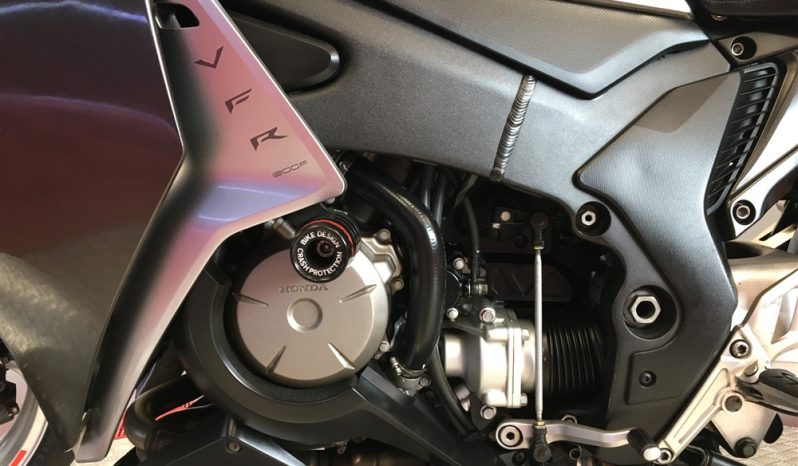 2016 Honda VFR 1200F full