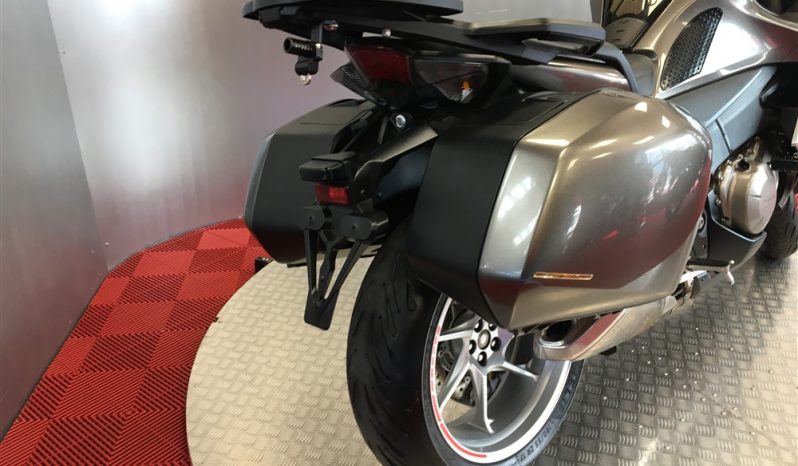 2016 Honda VFR 1200F full