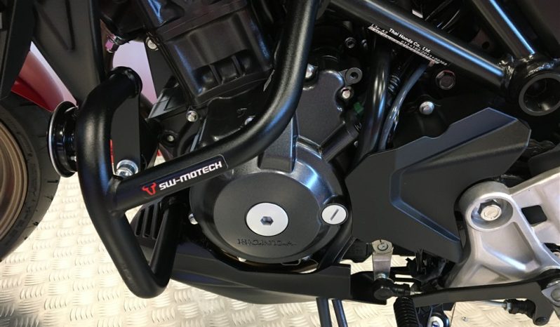 2025 Honda CB300R full