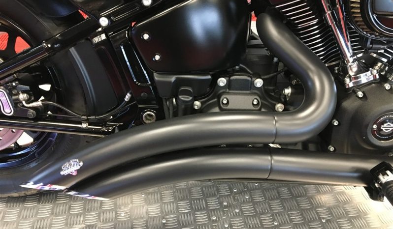 2022 Harley Davaison Street Bob full