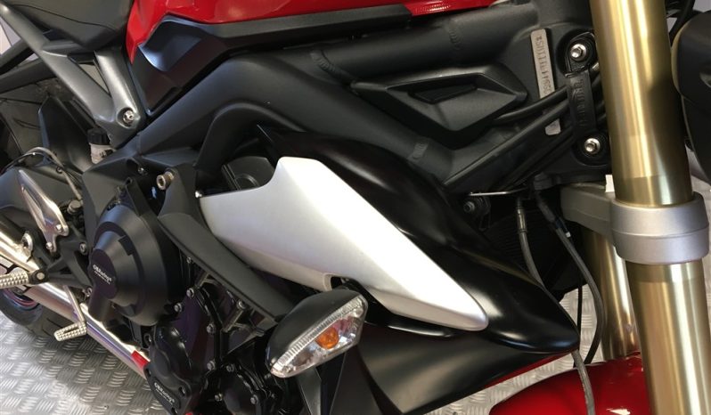 2016 Triumph Street Triple 675 full