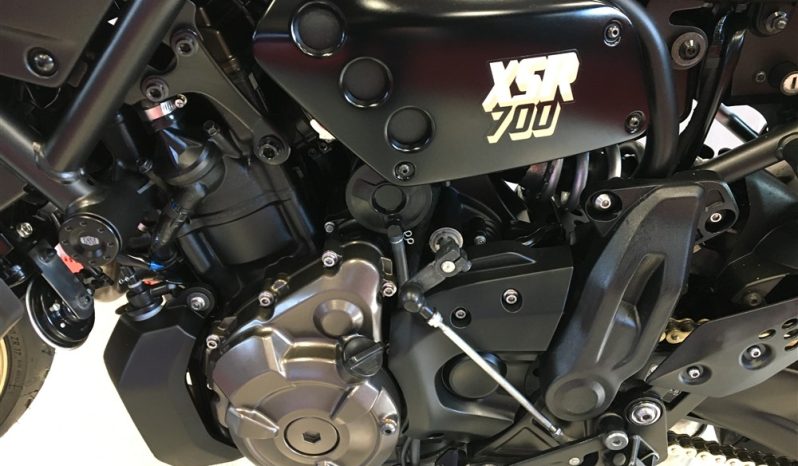 2024 Yamaha XSR 700 full
