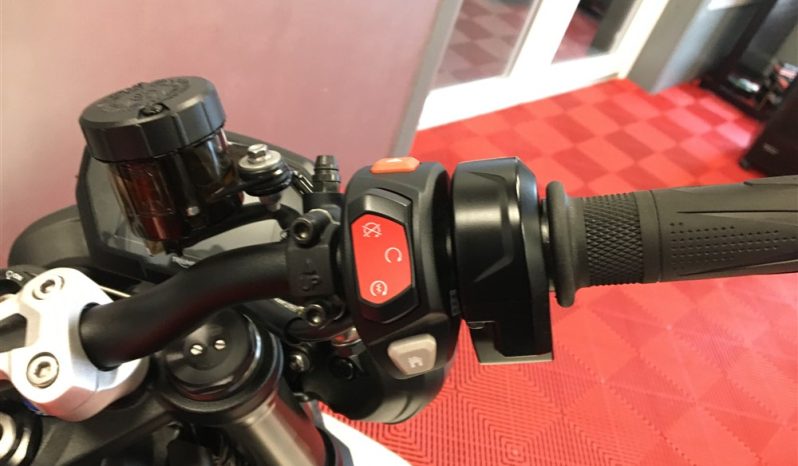 2024 Triumph Street Triple 765 RS full