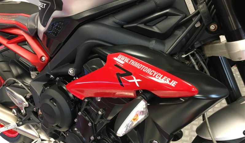 2015 Triumph Street Triple R 675 full