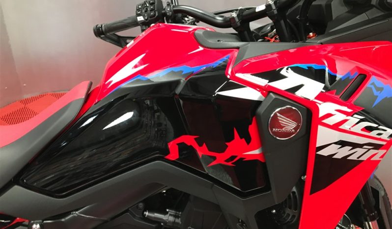2025 Honda Africa Twin 1100 full