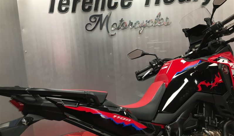 2025 Honda Africa Twin 1100 full