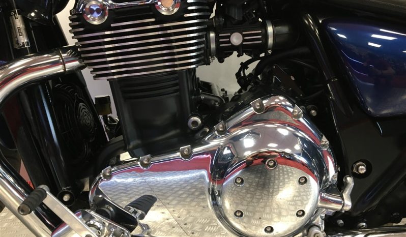 2010 Triumph Thunderbird 1600 full