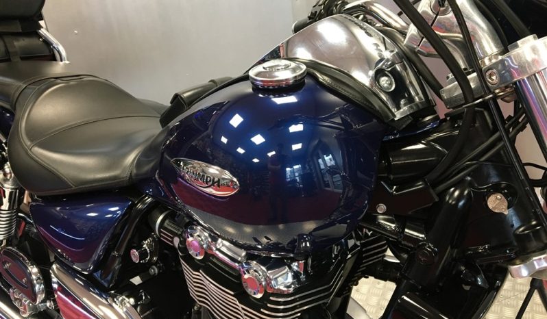 2010 Triumph Thunderbird 1600 full
