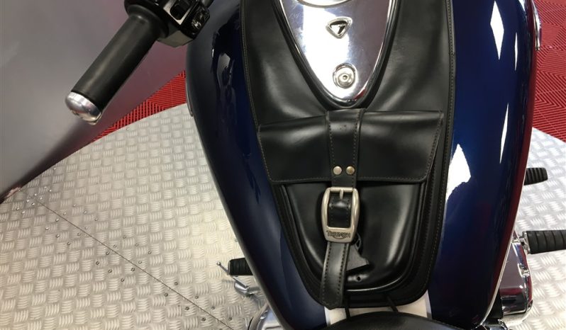 2010 Triumph Thunderbird 1600 full