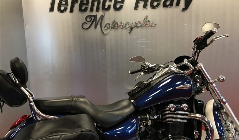 2010 Triumph Thunderbird 1600 full