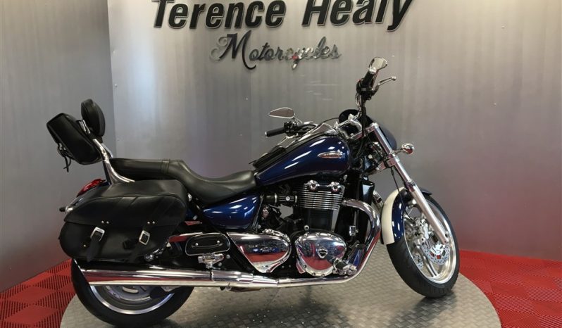 2010 Triumph Thunderbird 1600 full
