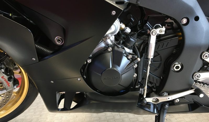 2025 Honda CBR1000RR-R FIREBLADE SP full