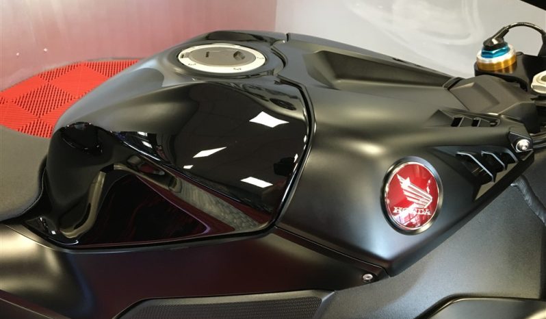 2025 Honda CBR1000RR-R FIREBLADE SP full