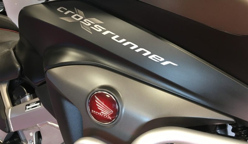 2020 Honda VFR800X Crossrunner full
