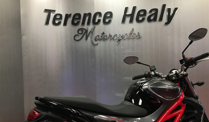 2016 Suzuki SV650 GLADIUS full