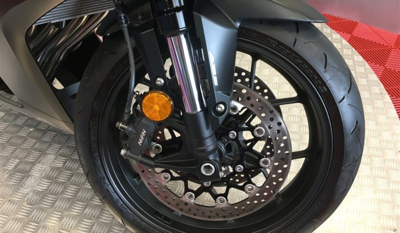 2025 Honda CBR650R E-Clutch full