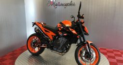 2023 KTM 890 DUKE