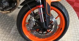 2023 KTM 890 DUKE