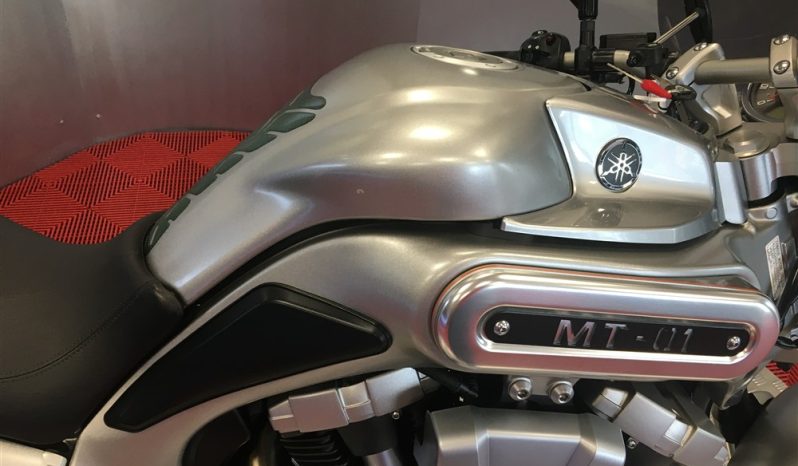 2009 Yamaha MT01 full