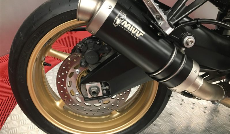 2011 Yamaha FZ8 full