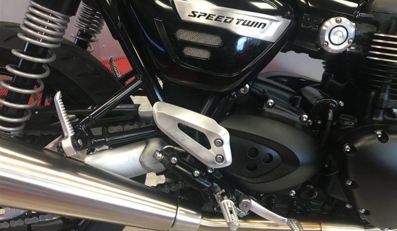 2022 Triumph Speed Twin full